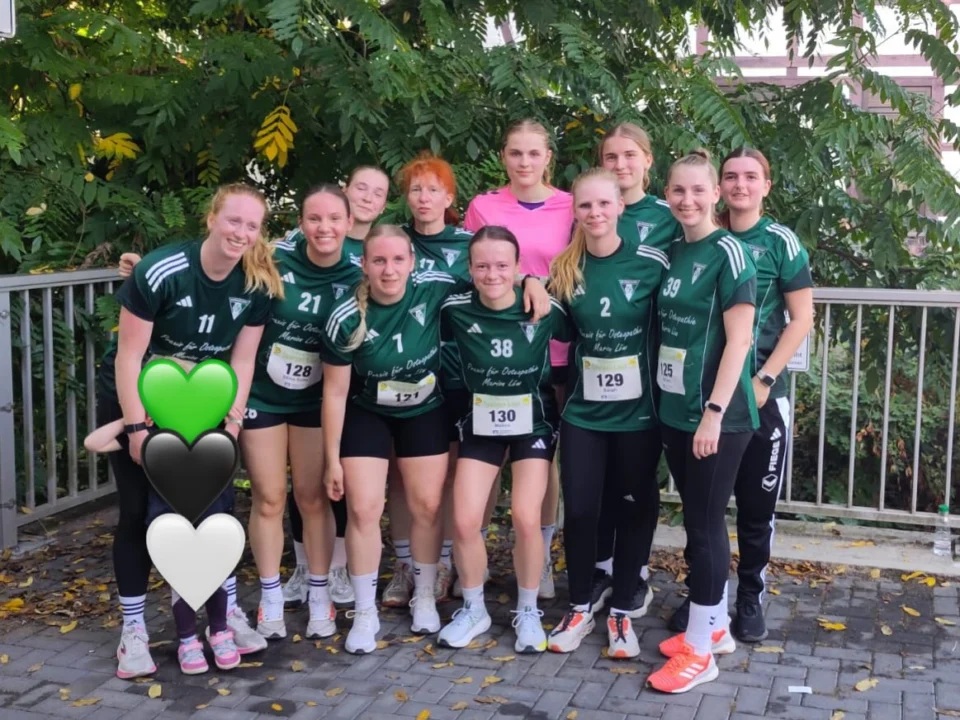 14. Spargellauf in BurgdorfAm vergangenen Sonntag fand in Burgdorf der 14. Spargellauf statt. Wir nahmen mit mehreren Teilnehmerinnen an der 5-km-Strecke teil.Die Strecke führte vo
