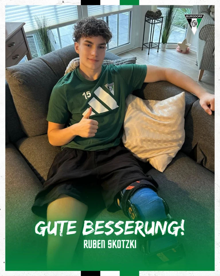 🤕 𝗚𝗨𝗧𝗘 𝗕𝗘𝗦𝗦𝗘𝗥𝗨𝗡𝗚, 𝗥𝗨𝗕𝗘𝗡!U17-Spieler Ruben Skotzki hat sich im Spiel das Kreuzband gerissen und wird der Mannschaft damit leider für längere Zeit fehlen. Nun steht für ihn zunächst
